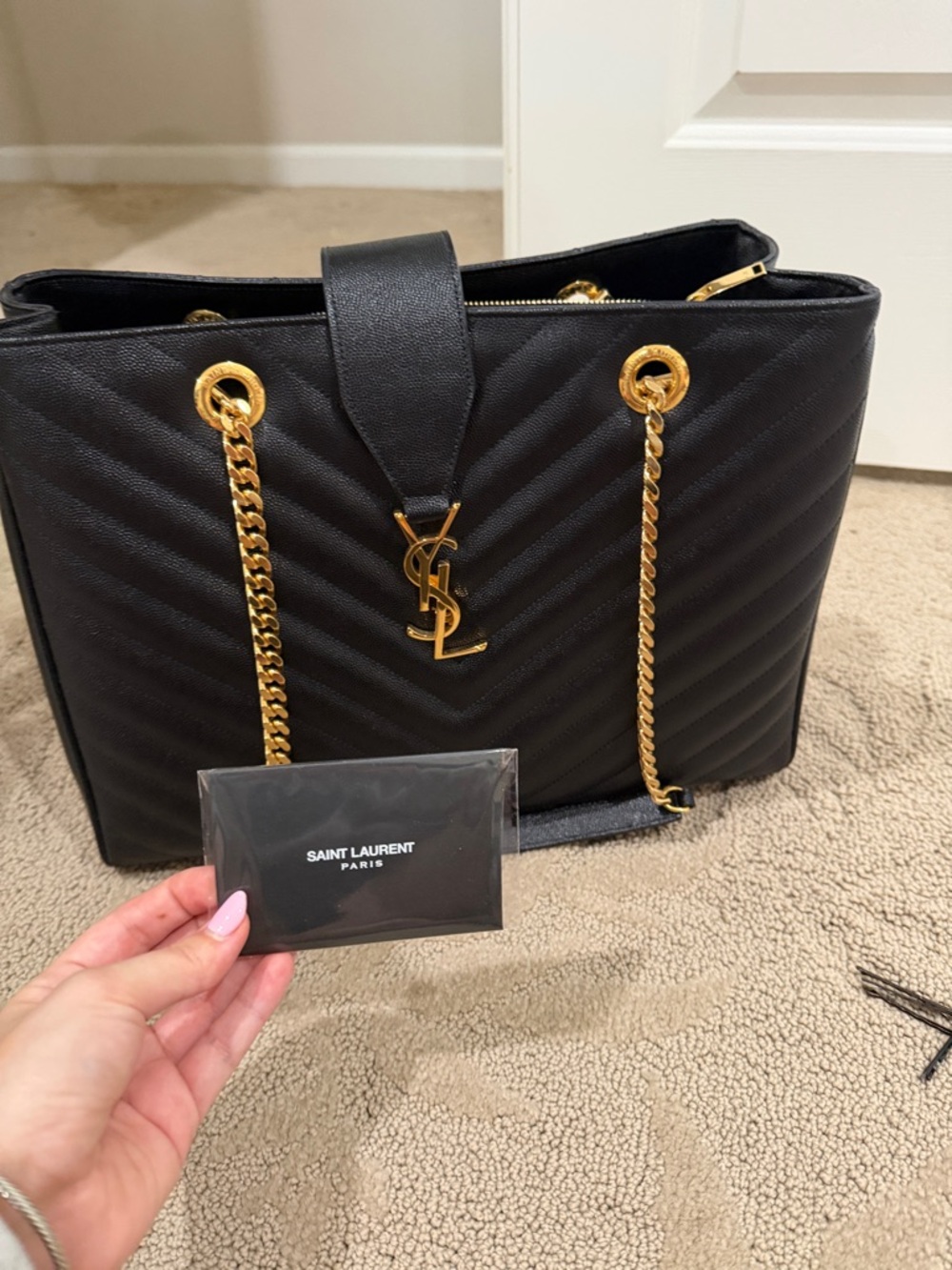 Saint Laurent Black Quilted Leather Shoulder Tote with Gold Hardware - Picture 2 of 5